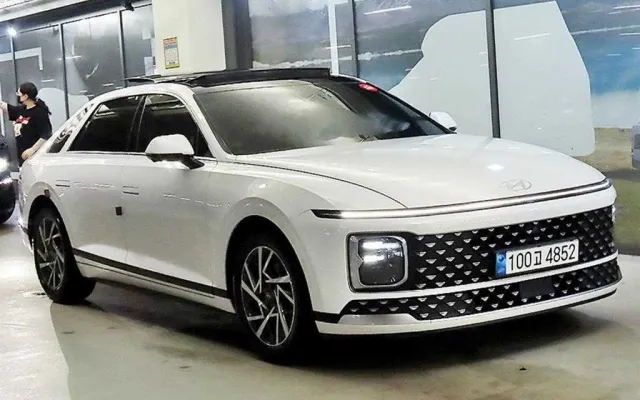 그랜저GN7 중고차 그랜저 (GN7) 가솔린 2.5 2WD 매물 사진 8 - 2023/02 50,976km